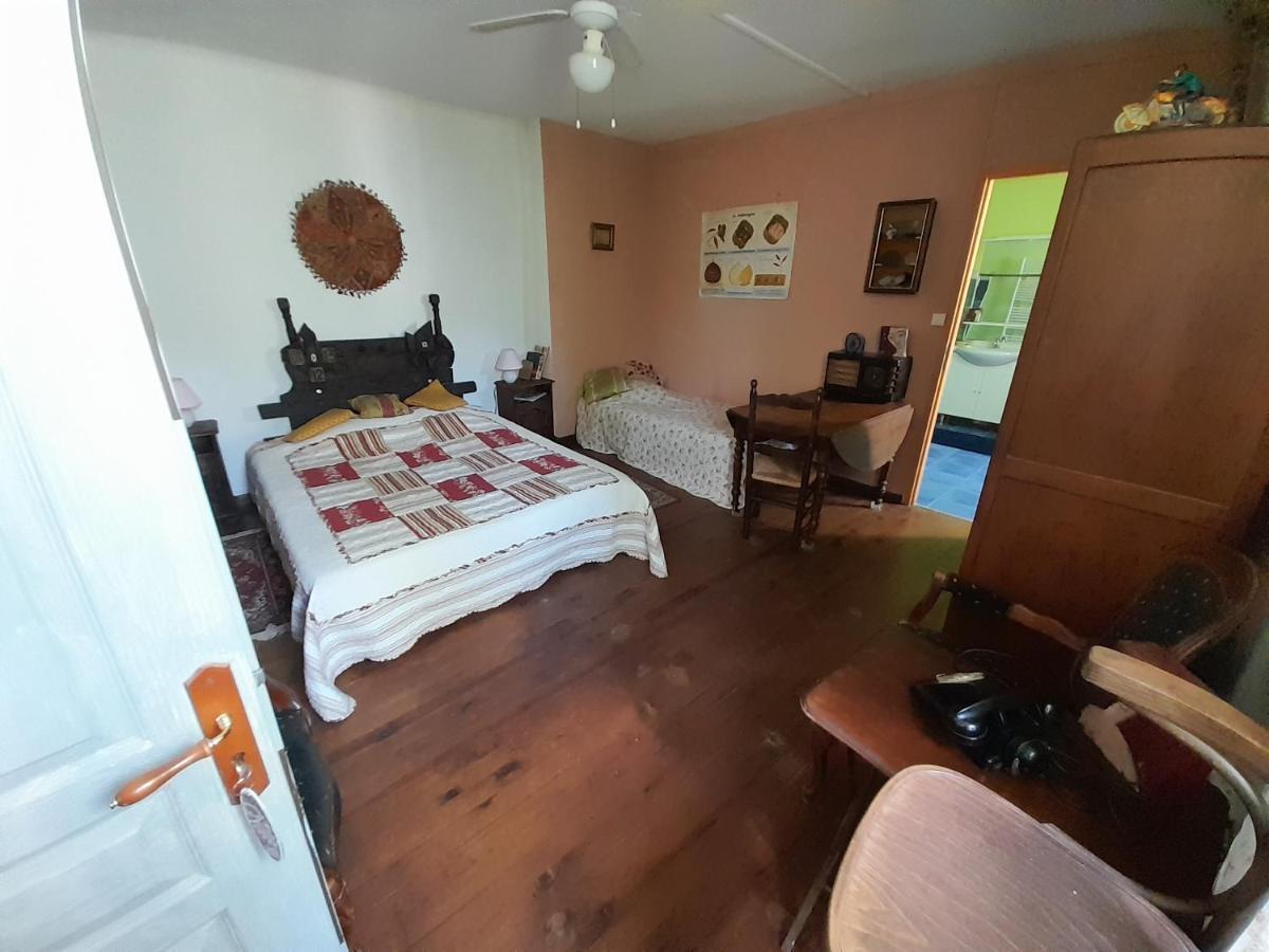 Le Prieure Bed and Breakfast Saint-Florent-sur-Auzonnet Εξωτερικό φωτογραφία