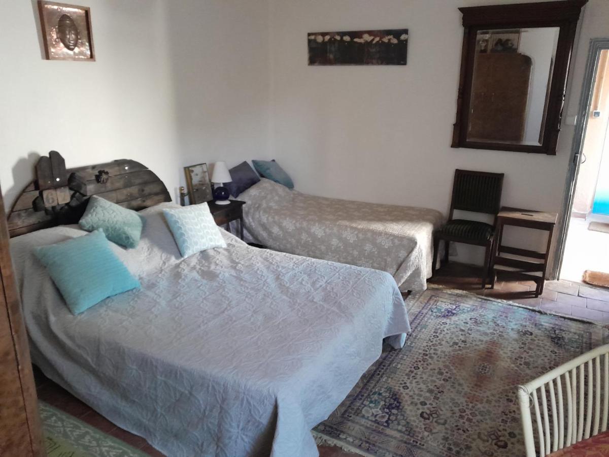 Le Prieure Bed and Breakfast Saint-Florent-sur-Auzonnet Εξωτερικό φωτογραφία