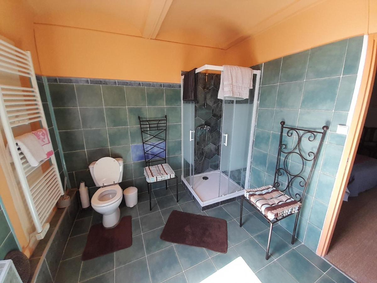 Le Prieure Bed and Breakfast Saint-Florent-sur-Auzonnet Εξωτερικό φωτογραφία